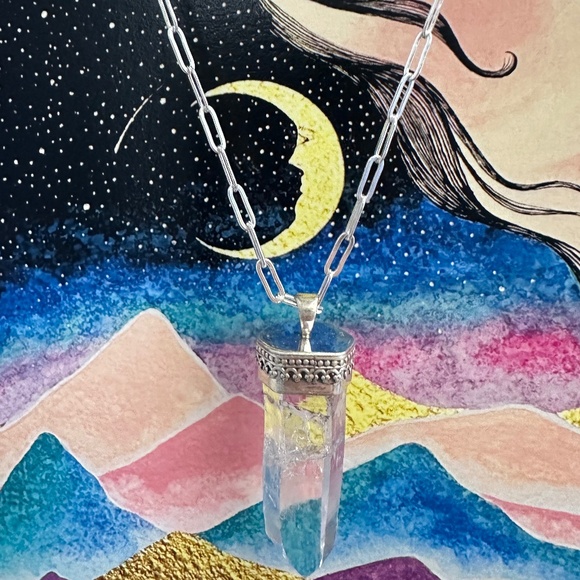 Clear Quartz Large Pendant Silver Necklace on paperclip chain - Picture 4 of 5